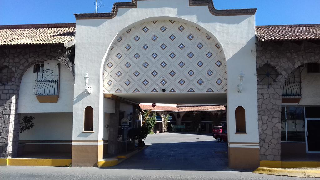 Hotel Los Arcos ดูรังโก ภายนอก รูปภาพ